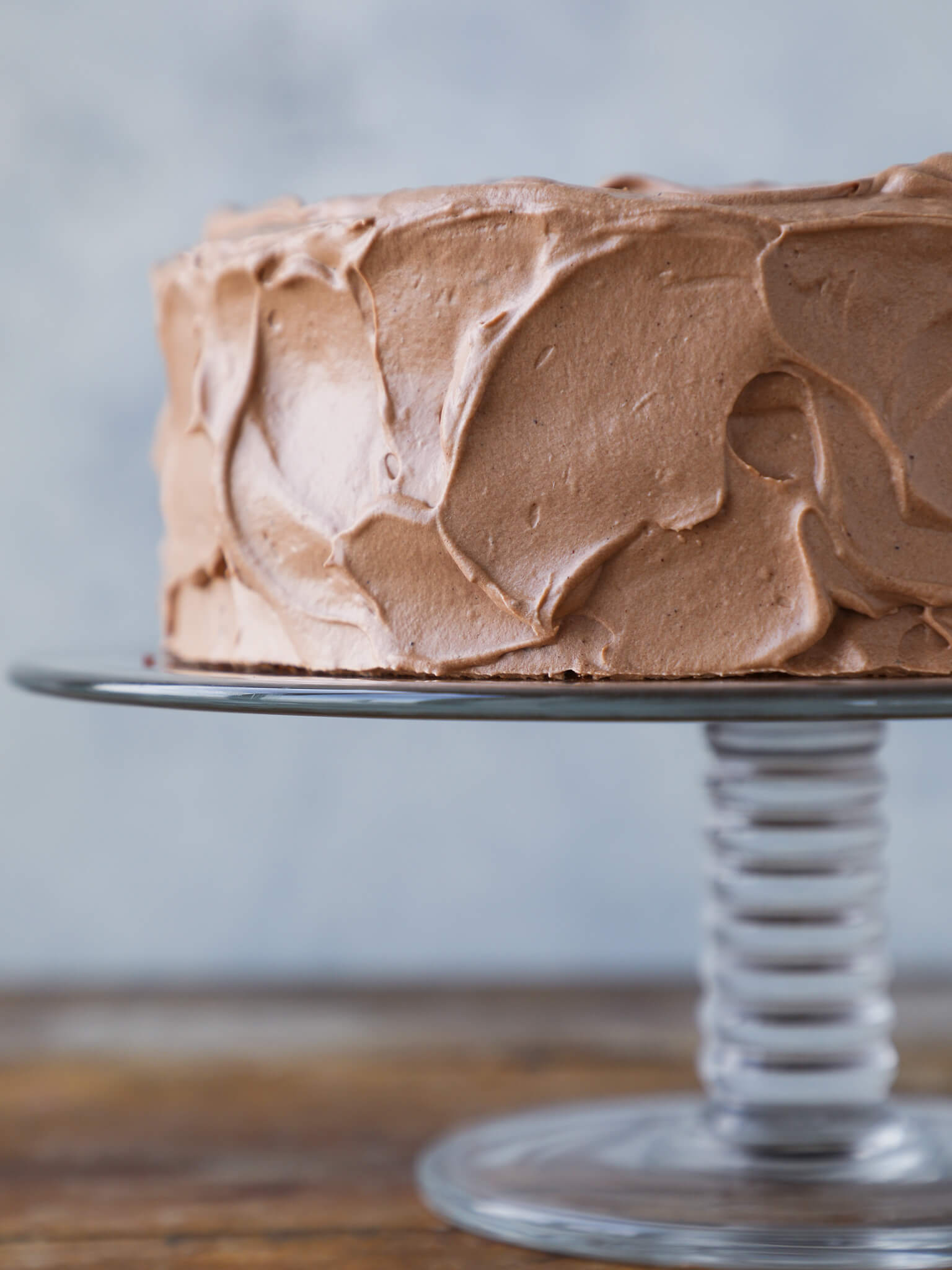 Old Fashioned Chocolate Fudge Cake on Tiffanys cake stand