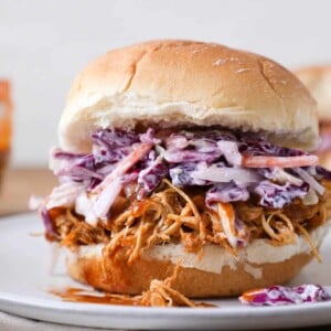 Slow cooker barbecue pulled chicken sandwich with cole slaw