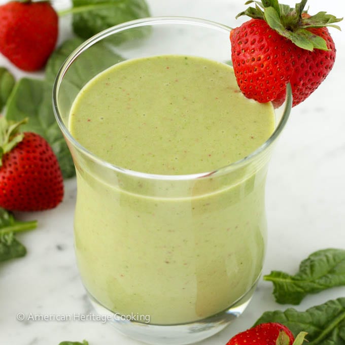 Strawberry Banana Spinach Smoothie - Chef Lindsey Farr