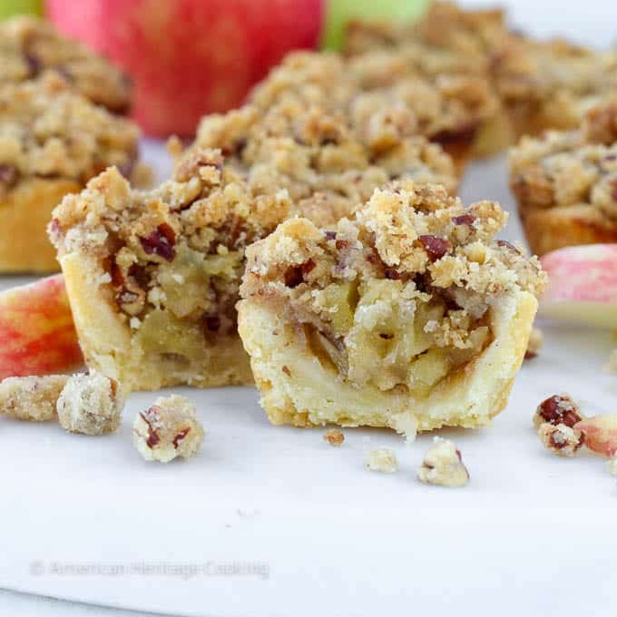 Mini Apple Pecan Crumble Pies