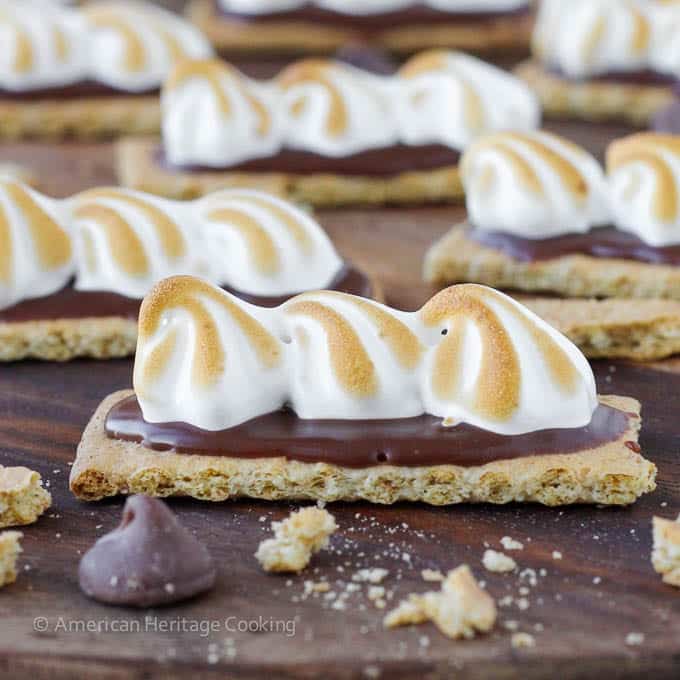 Homemade Marshmallow Frosting Smores Sticks | An easy, gelatin-free, recipe for marshmallow frosting and adorable, bite-sized S'mores snacks! 