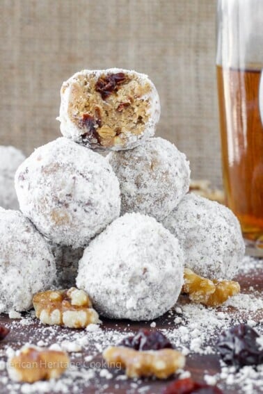 These easy no bake Gingersnap Brandy Balls are delicious and easy! The perfect addition to an adult holiday dessert spread!