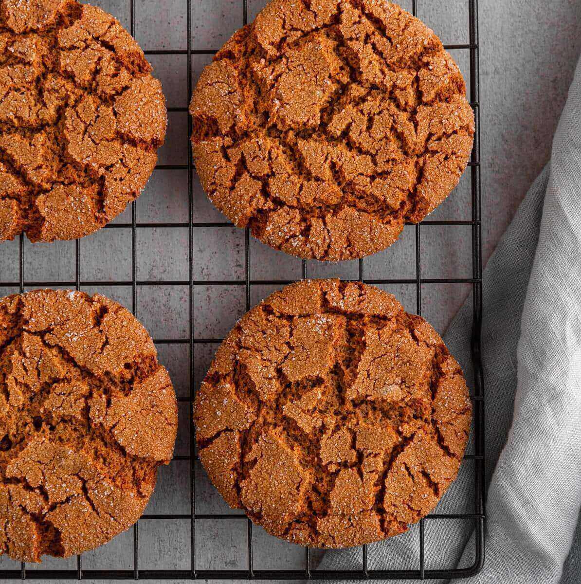 easy hot toddy molasses cookies on wire rack.