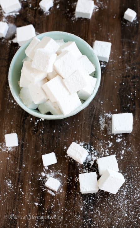 Instantly elevate your hot chocolate, s’mores, or campfire game with these homemade marshmallows! They are soft and fluffy, and perfectly sweet with just a hint of vanilla.