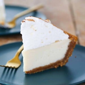 Perfect Key Lime Pie one of 20 best thanksgiving pie recipes.