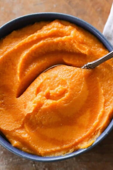 Maple Mashed Sweet Potatoes in blue bowl