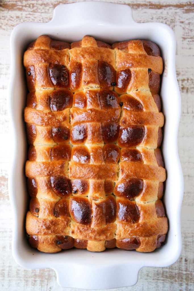 Sourdough Hot Crossed Buns Vertical White DIsh