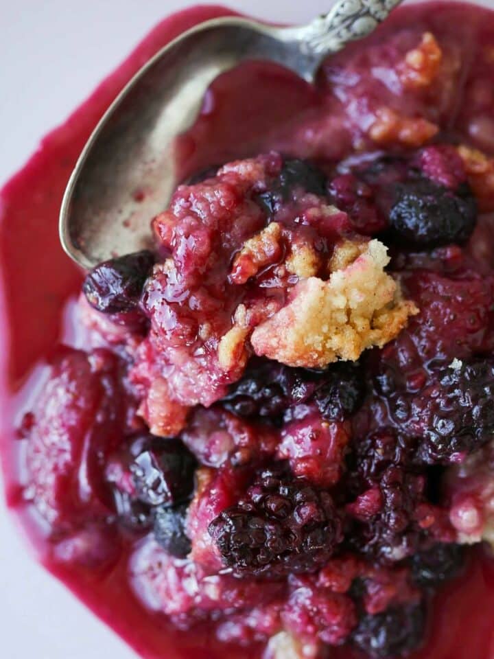 Mixed Berry Crumble Featured