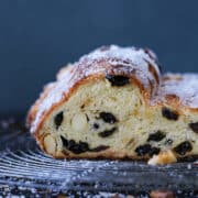 Stollen Delicious Sideview