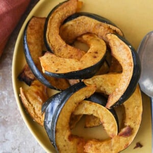 Healthy Roasted Acorn Squash Delicious Overhead