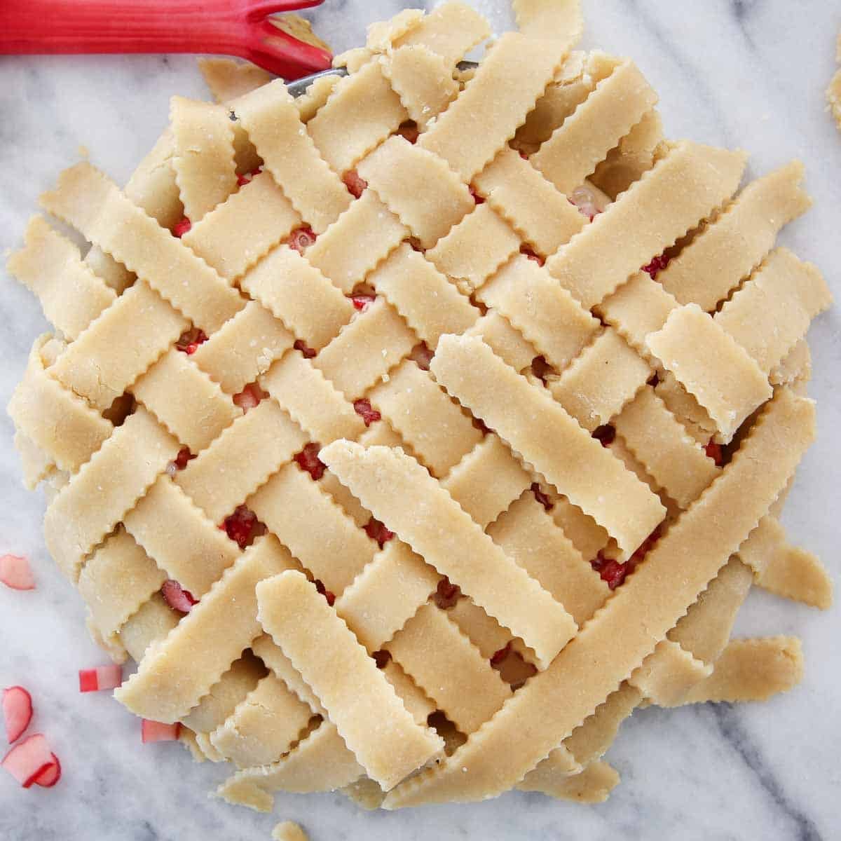 Lattice Pie Top Cutter 10-inch Quick and Easy Professional-looking Pie  Crusts 