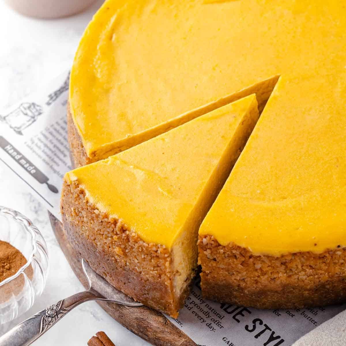 A sliced pumpkin cheesecake.