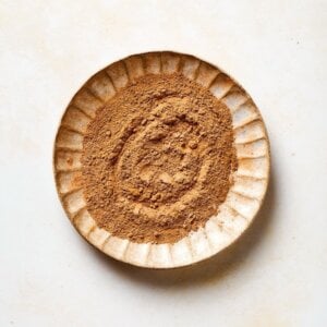 Whisk gingerbread spice until the color is uniform, with no streaks of clove or cinnamon.